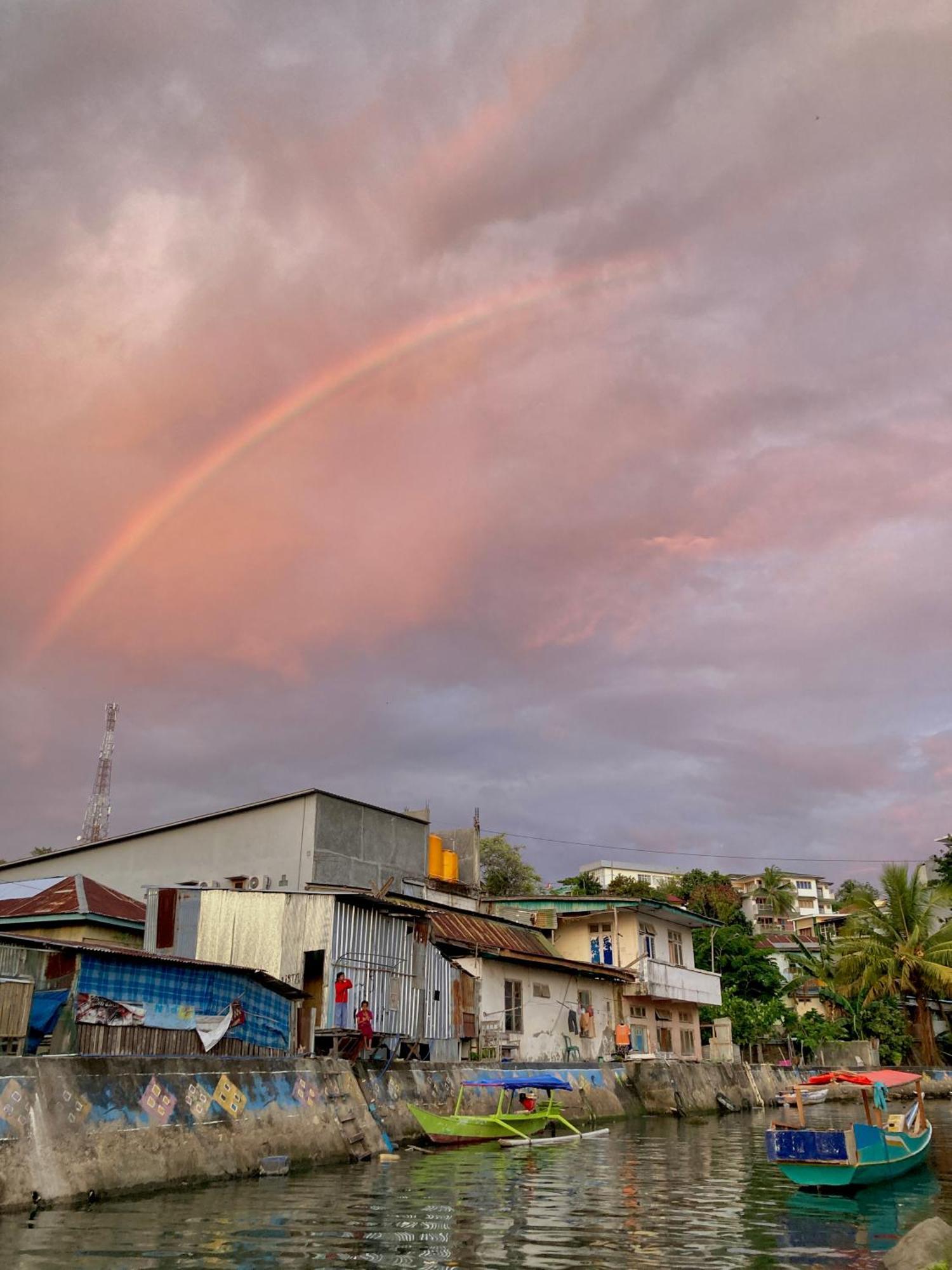 La Boheme Bajo Hostel Labuan Bajo Ngoại thất bức ảnh