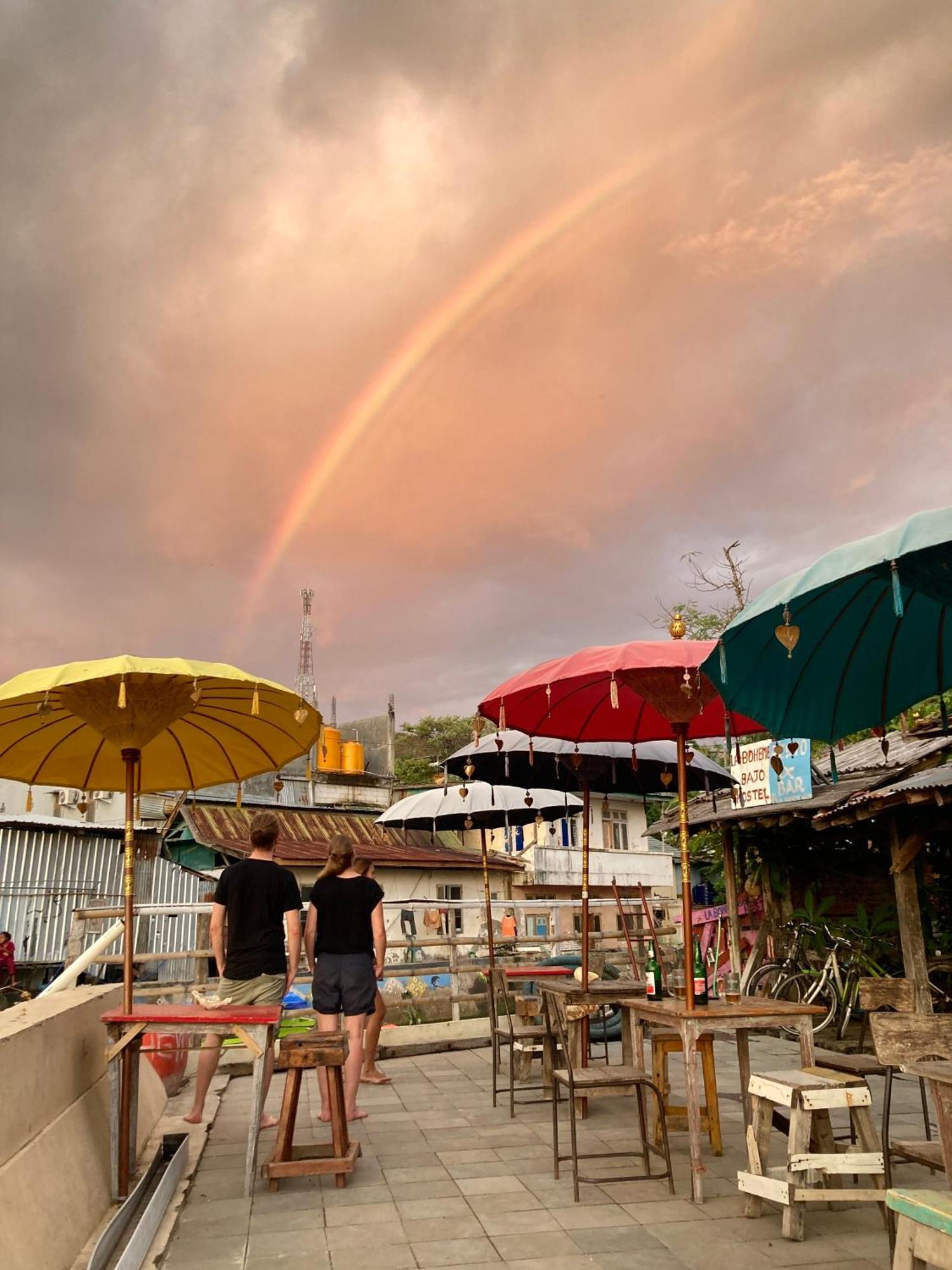 La Boheme Bajo Hostel Labuan Bajo Ngoại thất bức ảnh