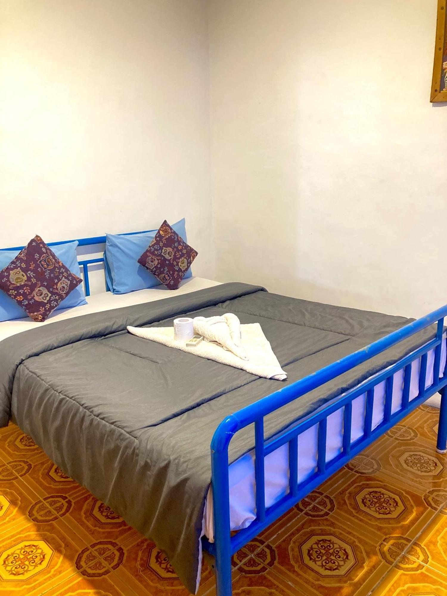 La Boheme Bajo Hostel Labuan Bajo Ngoại thất bức ảnh