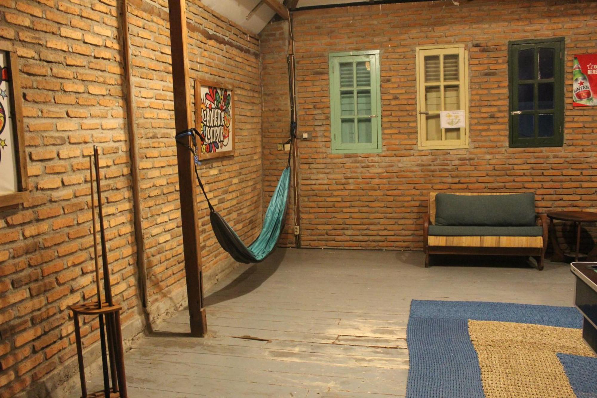La Boheme Bajo Hostel Labuan Bajo Ngoại thất bức ảnh