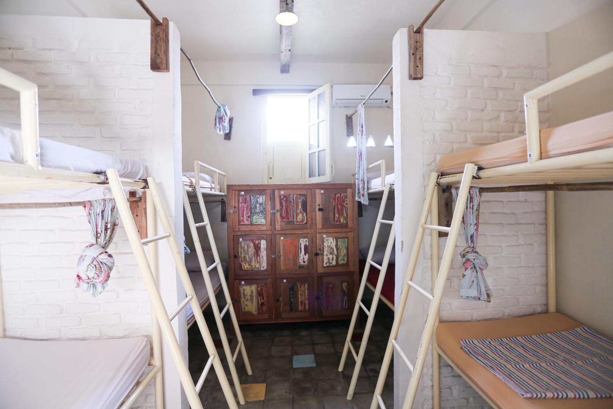 La Boheme Bajo Hostel Labuan Bajo Ngoại thất bức ảnh
