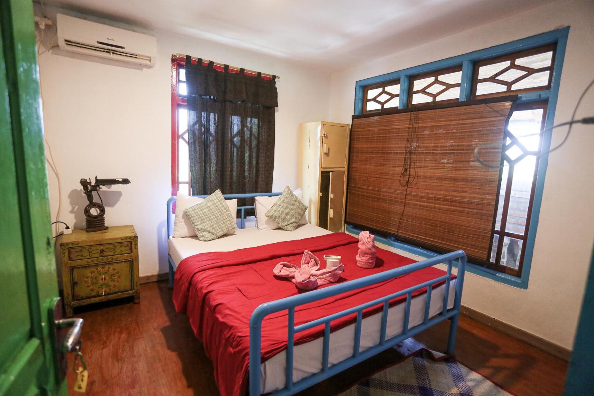 La Boheme Bajo Hostel Labuan Bajo Ngoại thất bức ảnh