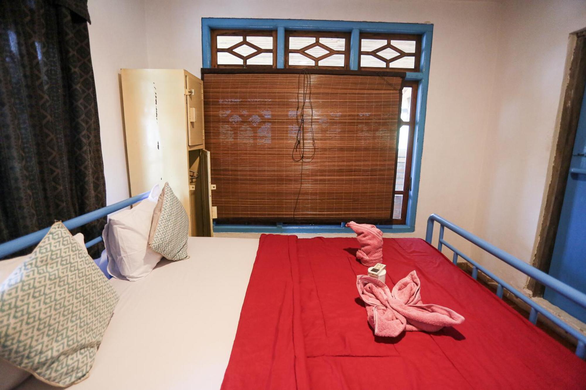 La Boheme Bajo Hostel Labuan Bajo Ngoại thất bức ảnh