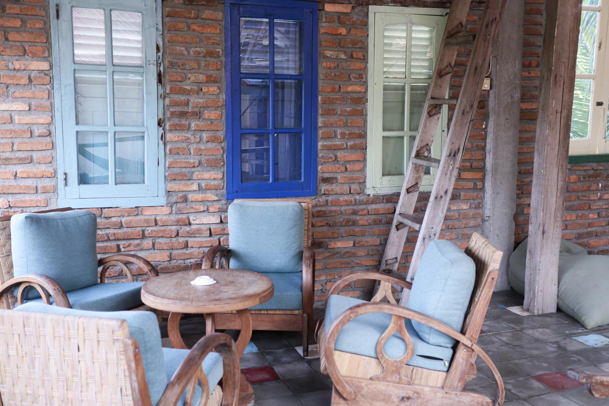 La Boheme Bajo Hostel Labuan Bajo Ngoại thất bức ảnh