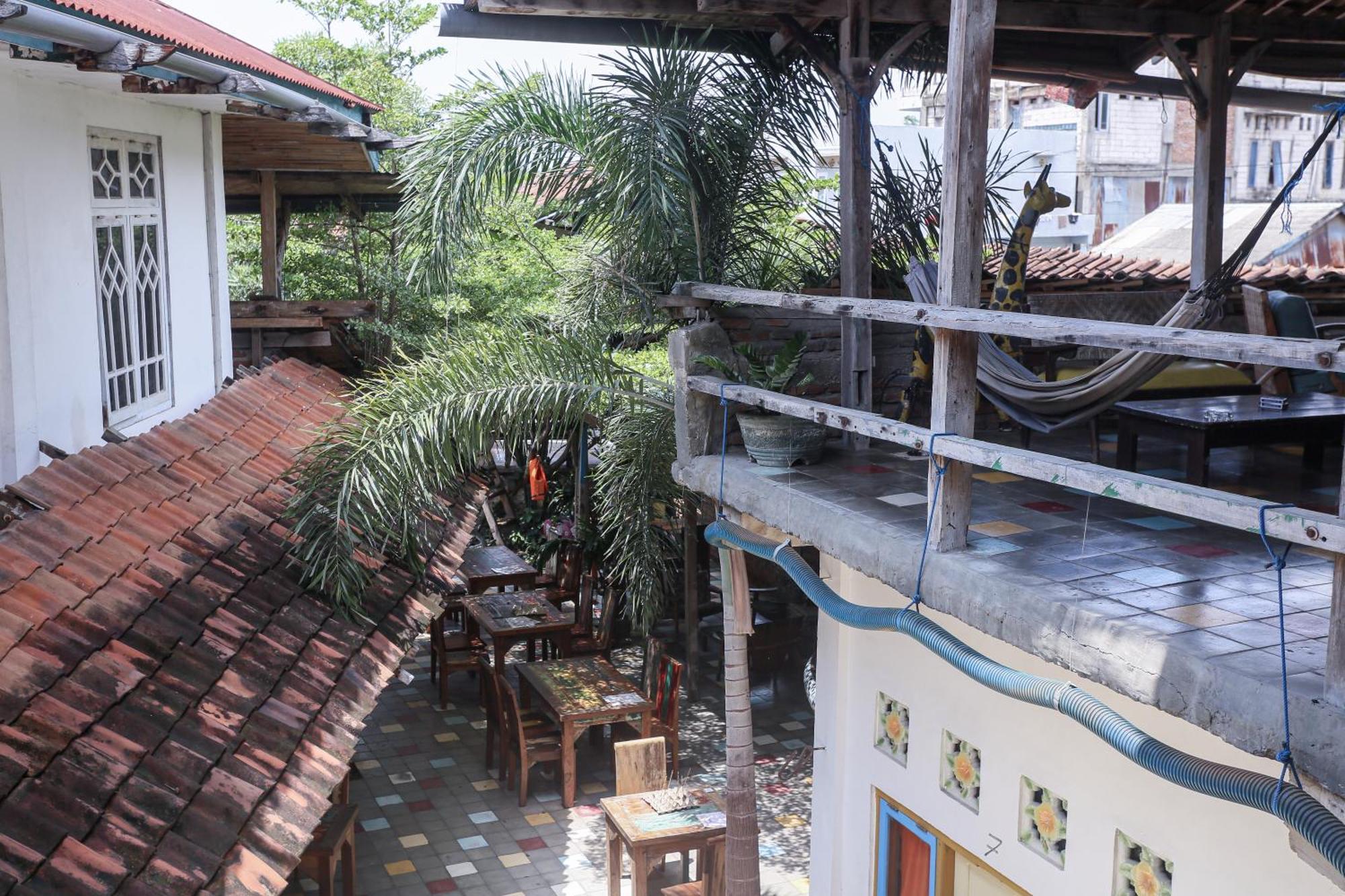 La Boheme Bajo Hostel Labuan Bajo Ngoại thất bức ảnh