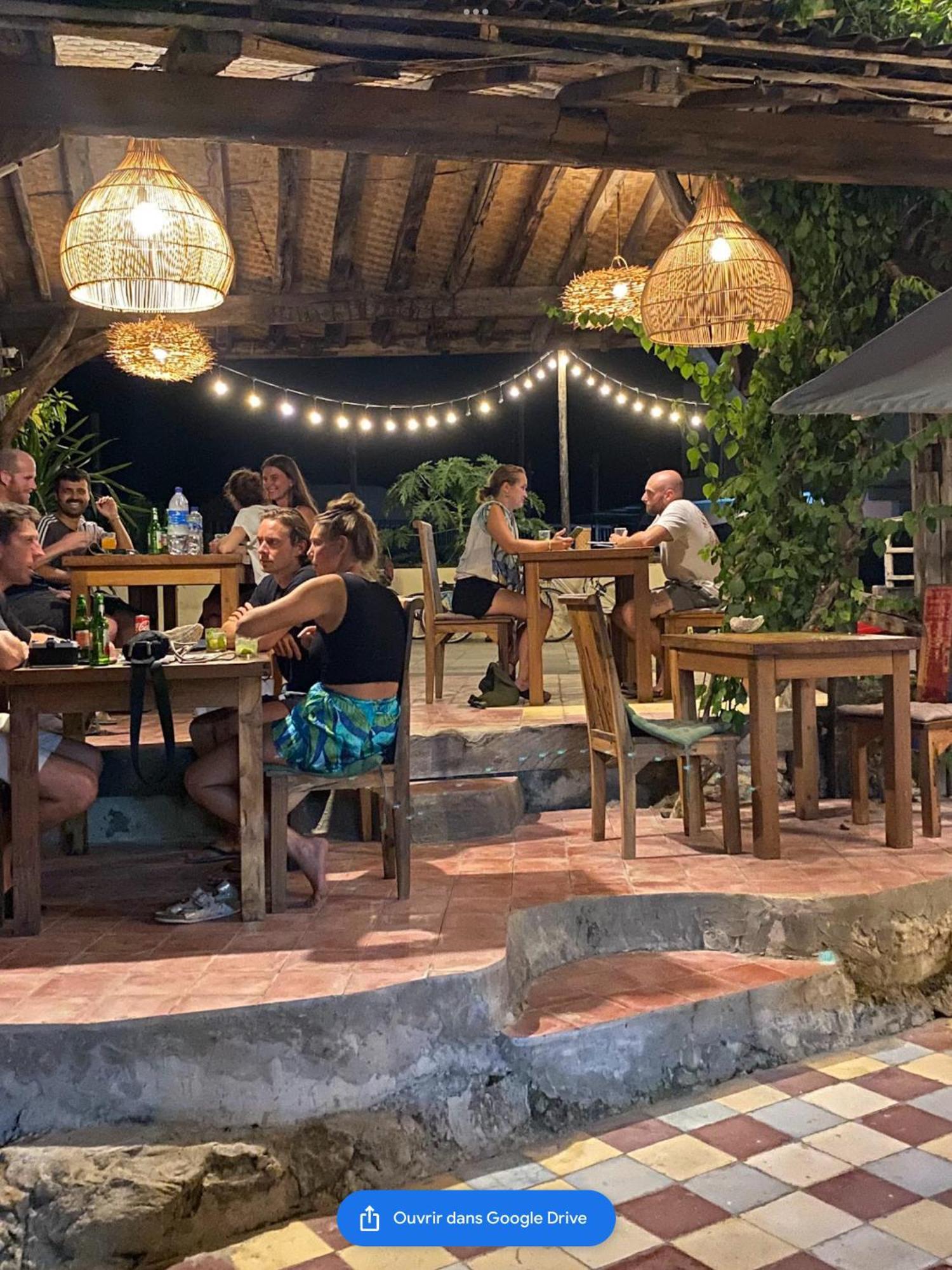 La Boheme Bajo Hostel Labuan Bajo Ngoại thất bức ảnh