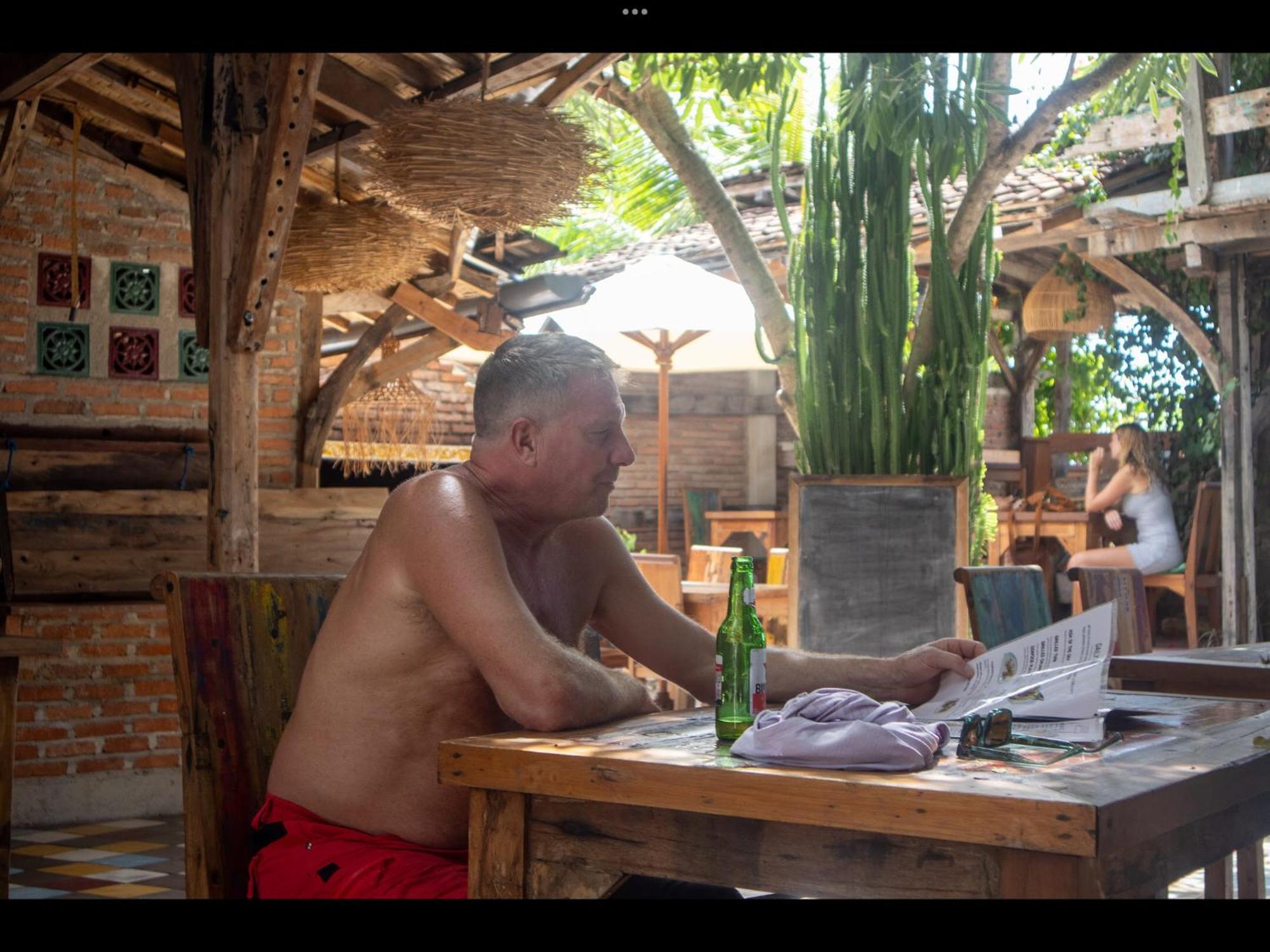 La Boheme Bajo Hostel Labuan Bajo Ngoại thất bức ảnh