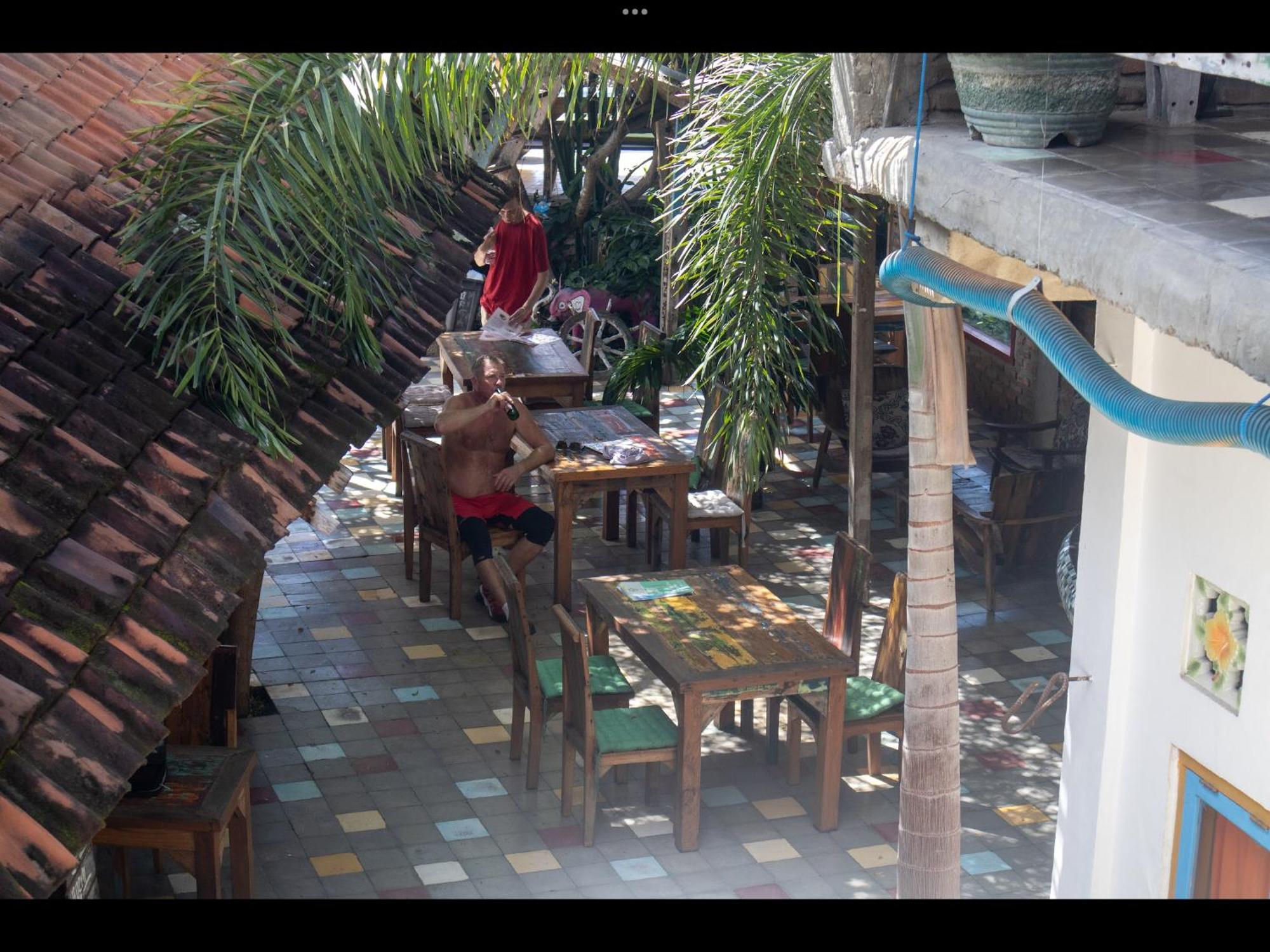 La Boheme Bajo Hostel Labuan Bajo Ngoại thất bức ảnh
