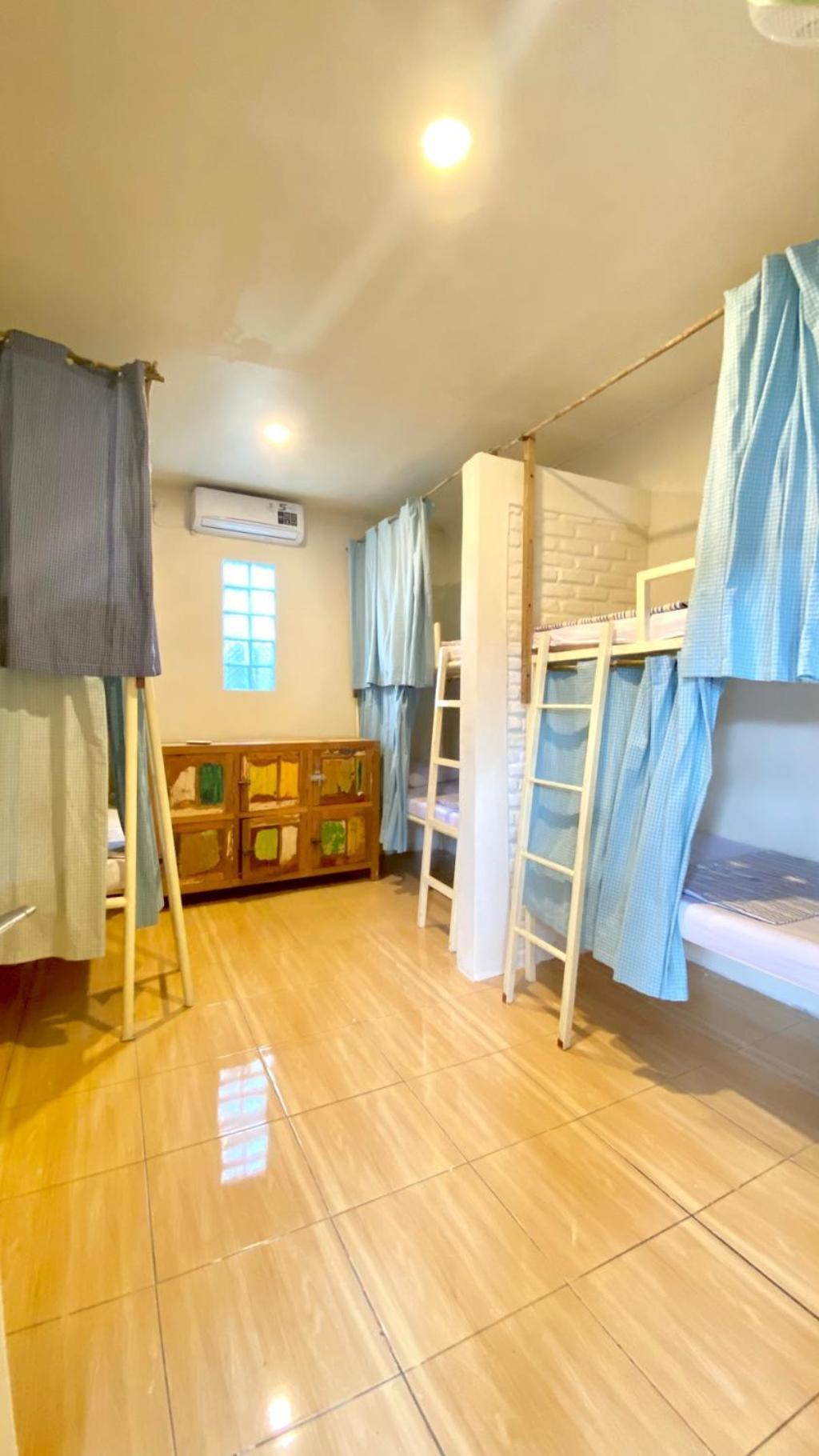 La Boheme Bajo Hostel Labuan Bajo Ngoại thất bức ảnh